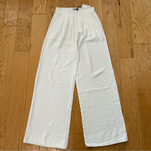 NONchalant Label Fabi Pant Medium White NWT High Waist Wide Leg Pleated - Picture 4 of 6